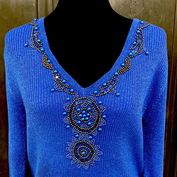 Objects Dart metallic blue beaded sweater - Size Medium - Picture 4 of 12